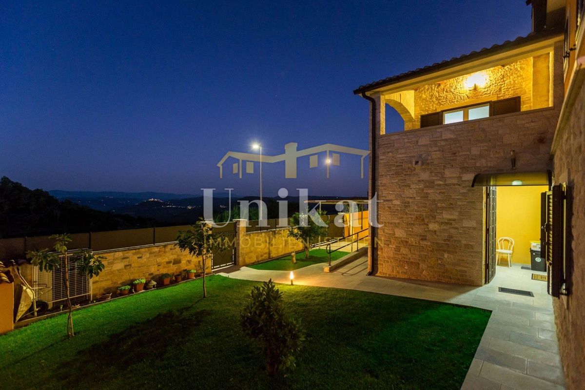 Casa con splendida vista - Vižinada